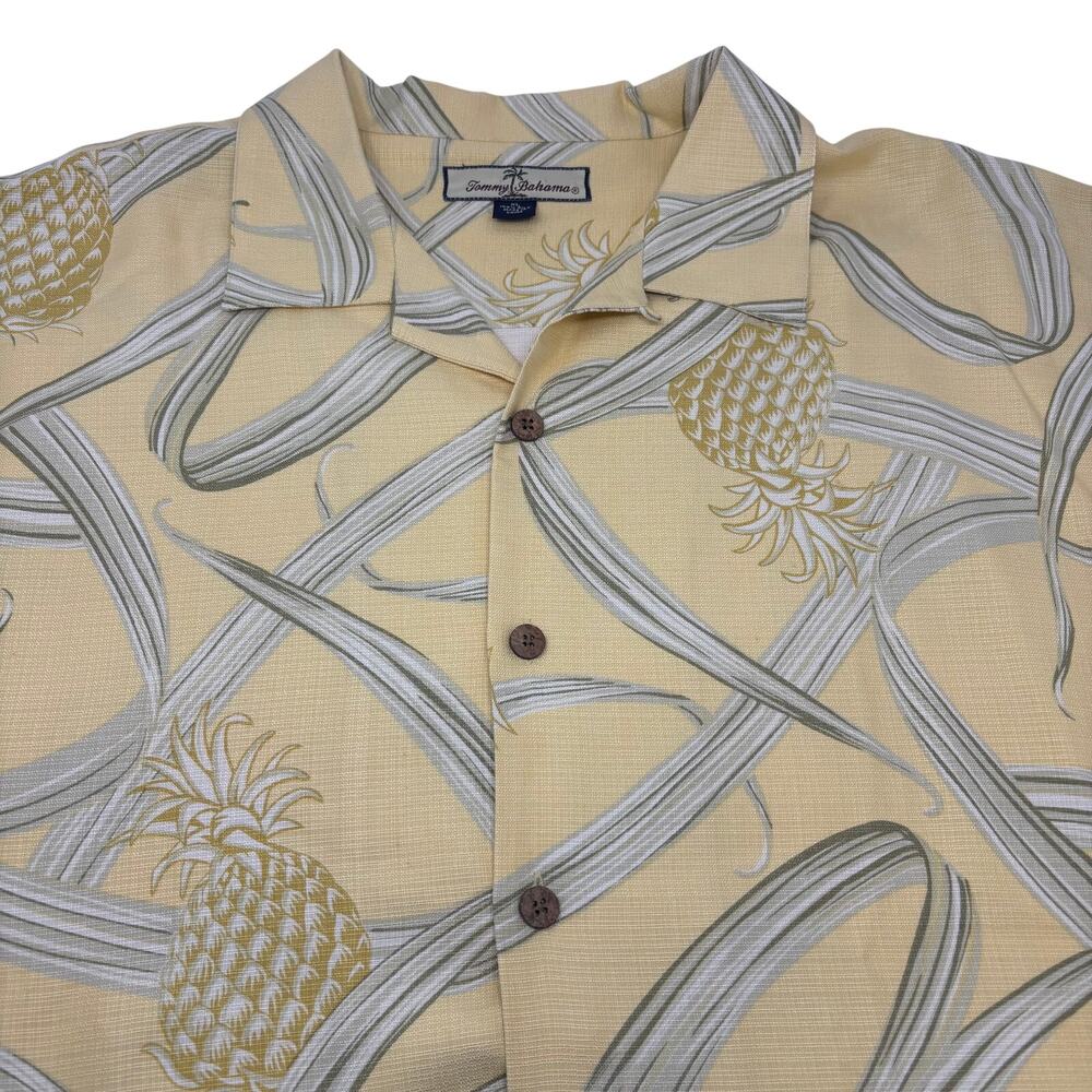 Tommy Bahama XL Silk Yellow Pineapple Pattern Hawaiian S/S Button Up Shirt